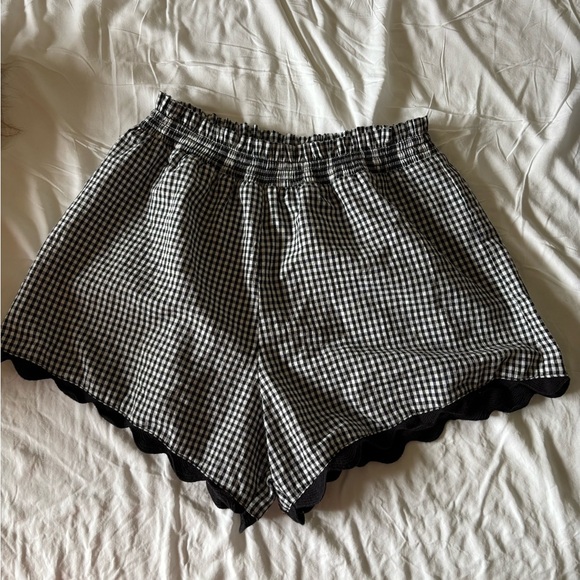 Tuckernuck Tully Rick Rack top and Ava shorts matching set - Picture 6 of 10